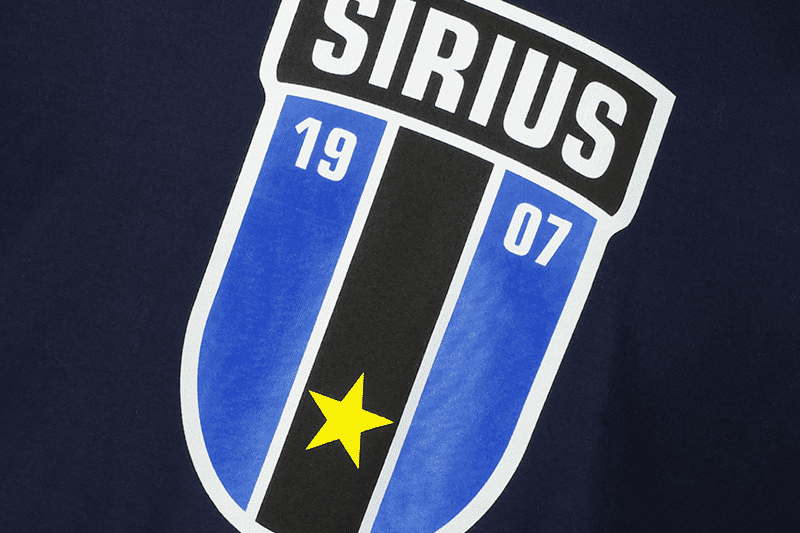 T-shirt marinblå